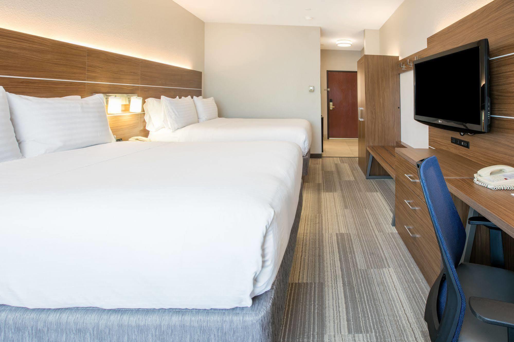 Hotel Holiday Express & Dallas - I-20 By Ihg Grand Prairie
